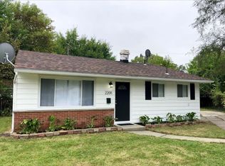 22011 Vale St, Oak Park, MI 48237