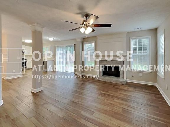 3rd image of 1357 Glenover Way