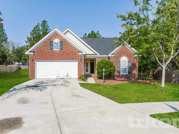 110 Fawnhill Ct, Columbia, SC 29229
