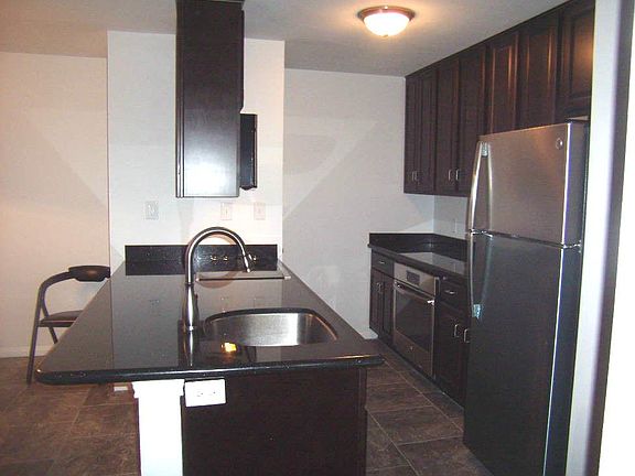 3rd image of 5343 Richmond Ave #19