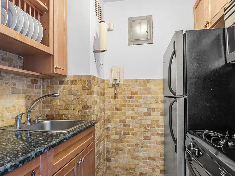 288 Lexington Ave #5G — Photo 6