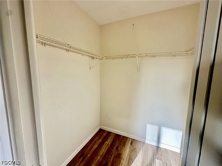 3822 SW 5th Pl — Photo 8