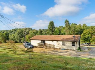 147 Macey Dr, Nebo, NC 28761