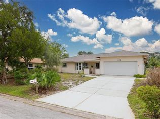 510 Chevy Chase Dr, Sarasota, FL 34243