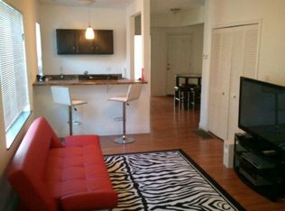 6318 Cabanne Ave, Saint Louis, MO 63130