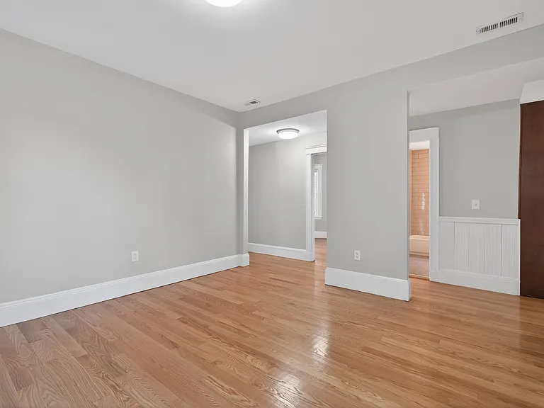 17 Chelmsford St #3 — Photo 4
