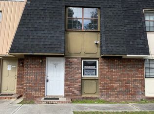 902 W Pine St APT C, Hinesville, GA 31313