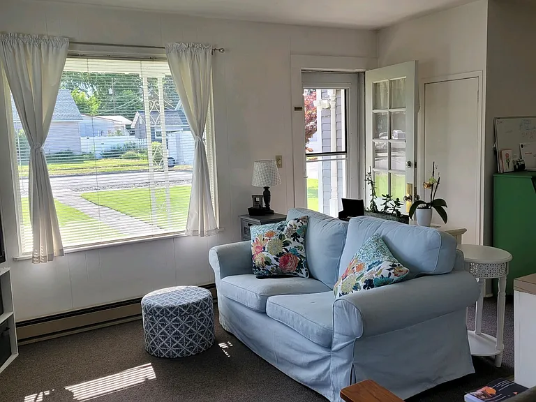 411 N Sampson St #B — Photo 2