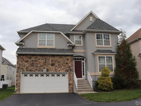 420 Morning Glory Dr, Monroe Township, NJ 08831