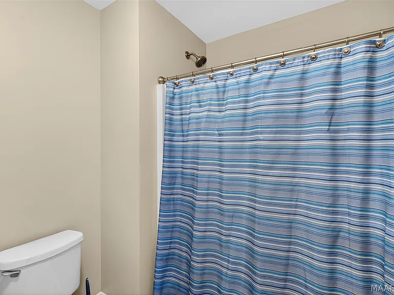 377 Sydney Ave — Photo 22