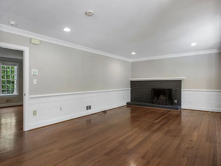 9900 Kingsbridge Rd — Photo 22