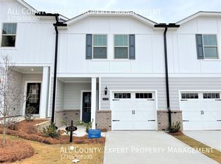 5120 Glade Park Dr, Lilburn, GA 30047