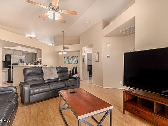 4th image of 1800 W ELLIOT Road #227