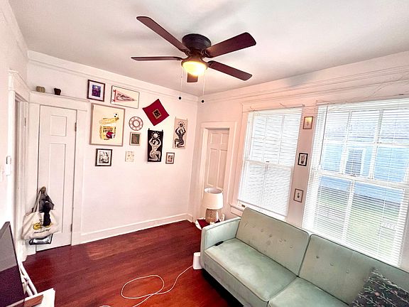 3rd image of 2135 Robert St #A