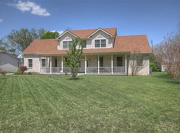 4th image of 15 Tanglewood Dr