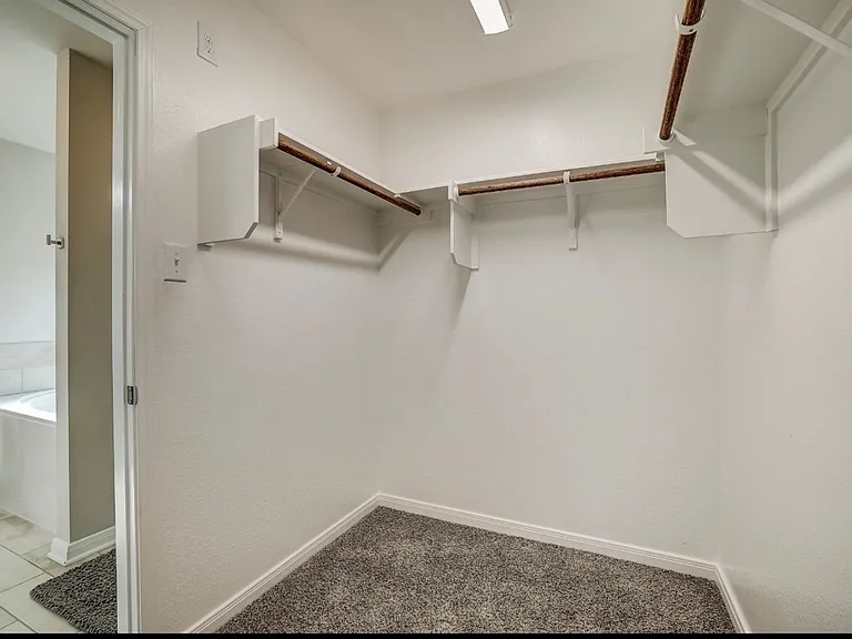 3031 Dade Loop — Photo 13