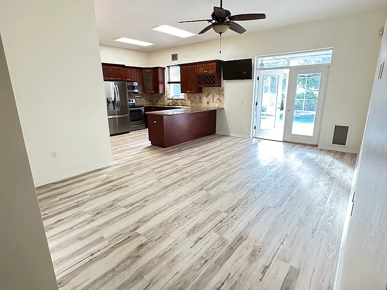 1702 Avant St — Photo 7
