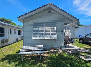 1209 N 17th Ct, Hollywood, FL 33020