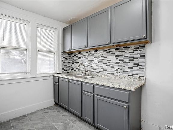 5th image of 12455 Mendota Ave #1N