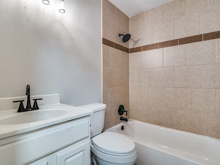 614 Debra Dr — Photo 7