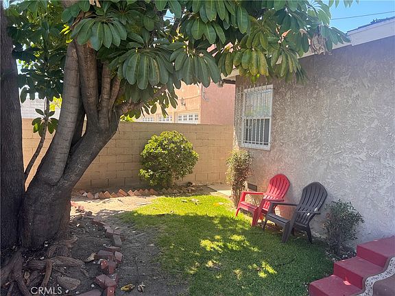 2nd image of 1739-1741 W 105th St