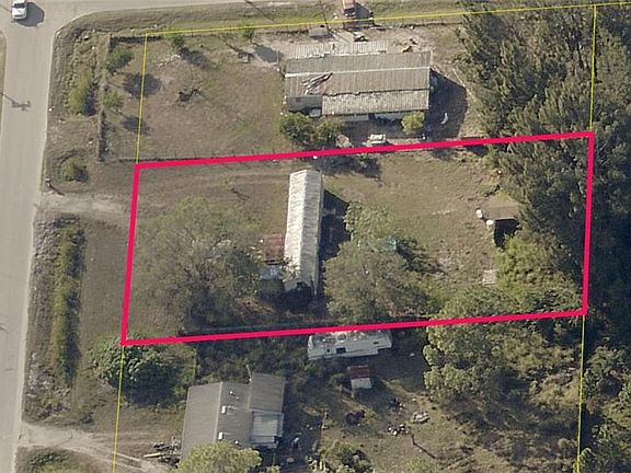 4th image of 2430 Case Ln