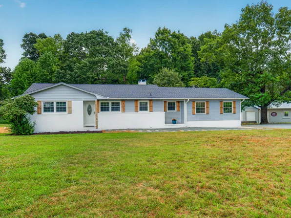 622 Plainfield Church Rd, Siler City, NC 27344