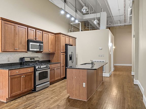 5th image of 1926 3rd Ave N APT 302