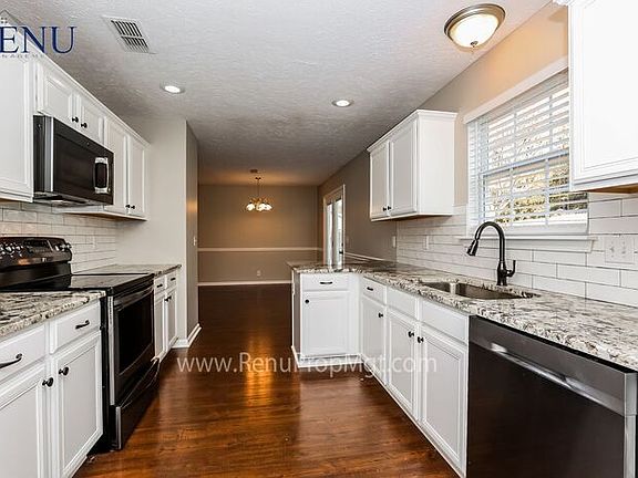 2nd image of 8808 Cressent Glen Ct