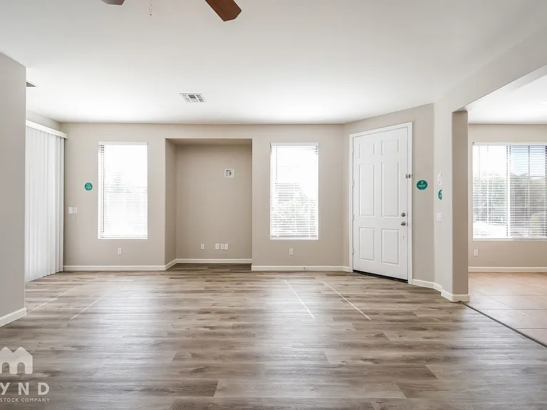 41201 N Yorktown Trl — Photo 5