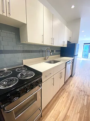 Rented by MOTION New York | media 2