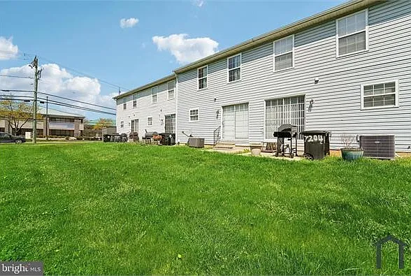 7206 Rutherford Green Cir — Photo 4