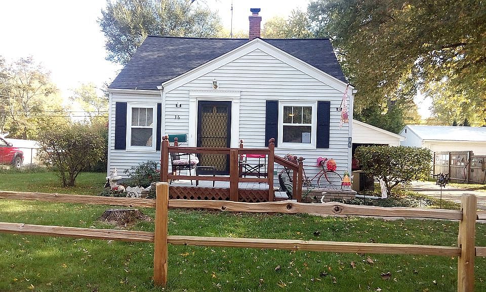 1st image of 36 30th St N