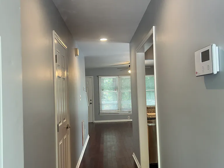825 Edwards St #B — Photo 3