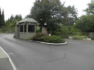 6602 Park Point Way NE, Seattle, WA 98115