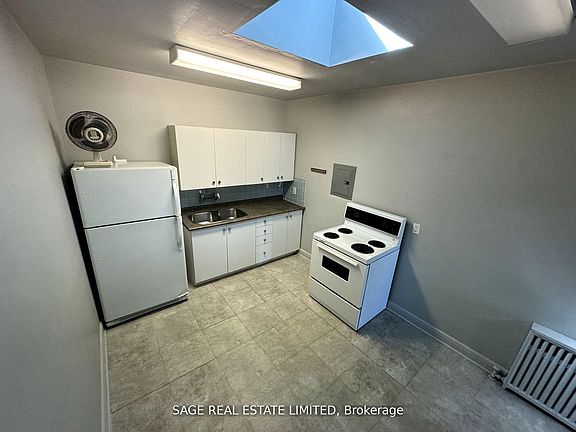 4th image of 2500 Kingston Rd #1