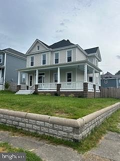 1st image of 2301 Rose Ave