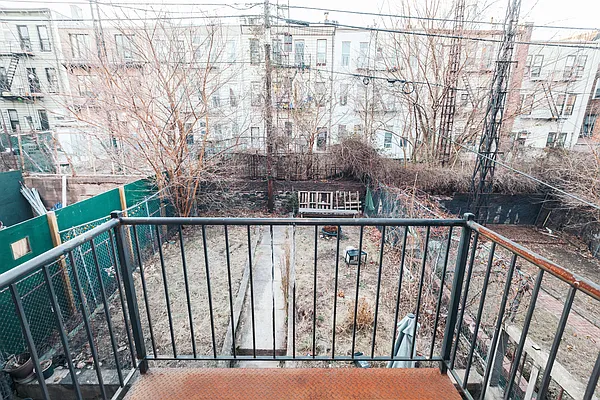 Rented by Nooklyn NYC LLC | media 7