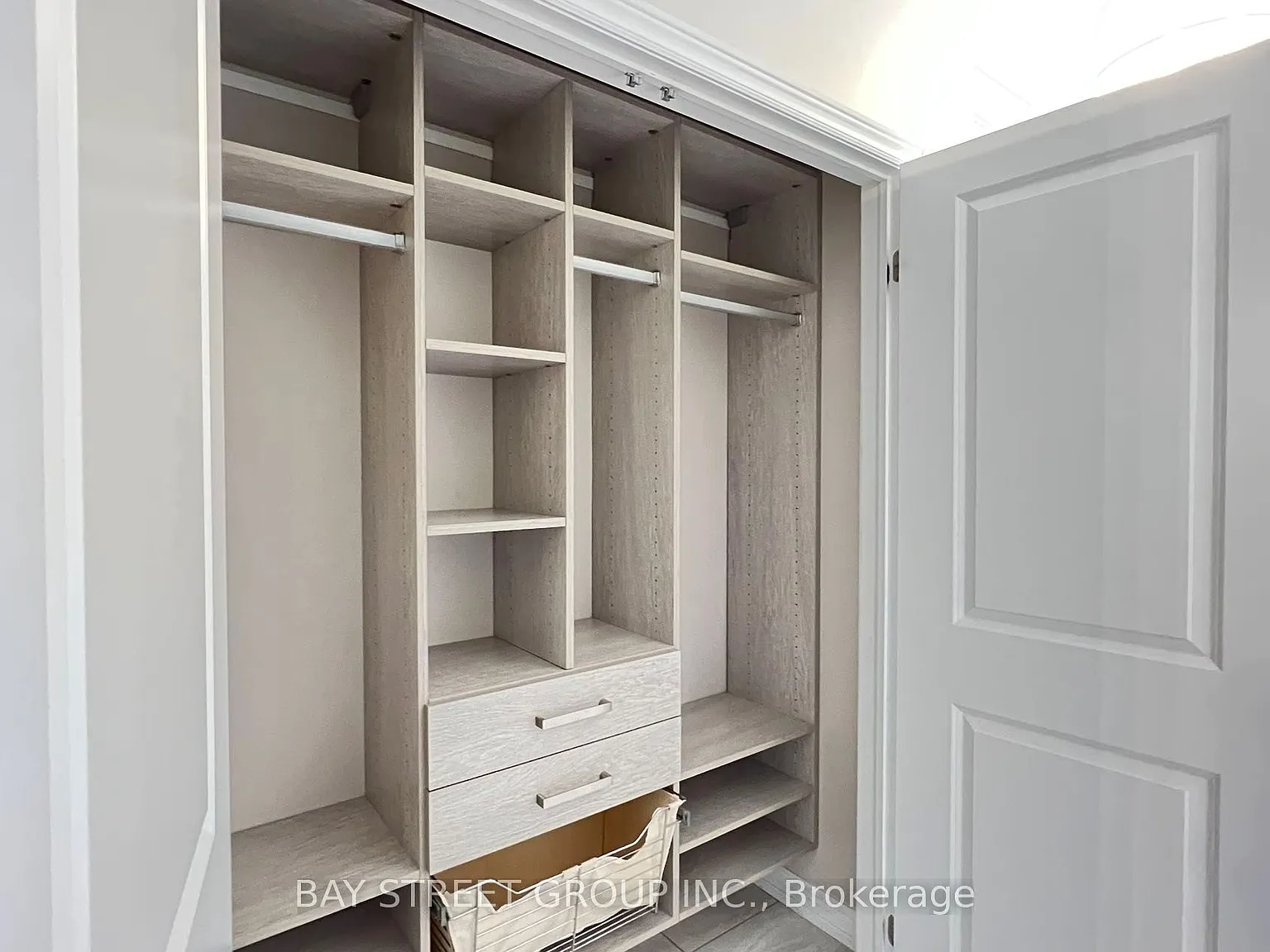4 bed, $4,500 — Photo 4