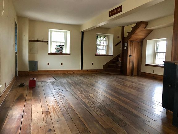 Open concept floor plan