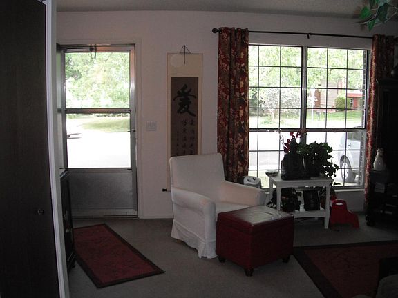 2nd image of 2385 McKinley Ave