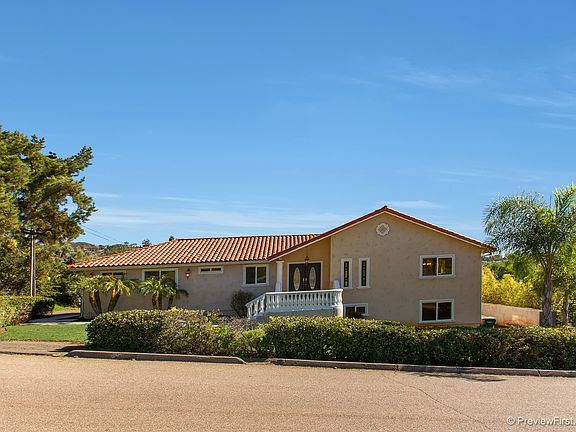 3rd image of 832 Ora Avo Dr