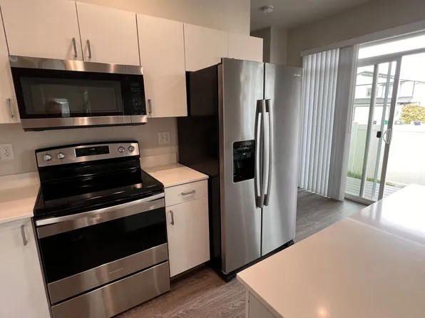 Modern design 3 bed, 2.5 bath duplex, 841 Greenfield Dr, Cheney, WA 99004