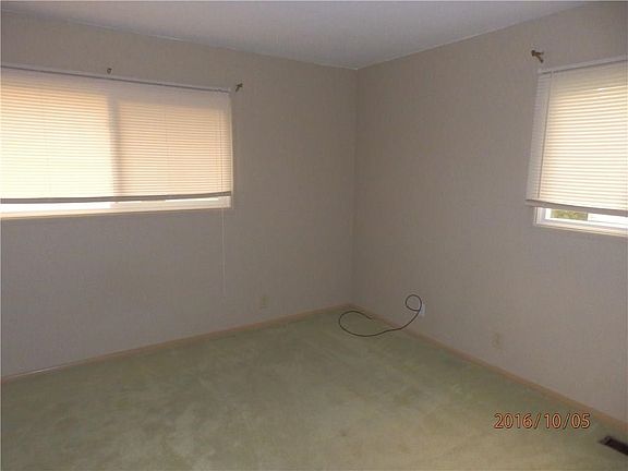 3rd image of 903 N Noble St