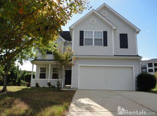 1918 Sterling Hill Dr, Fuquay Varina, NC 27526