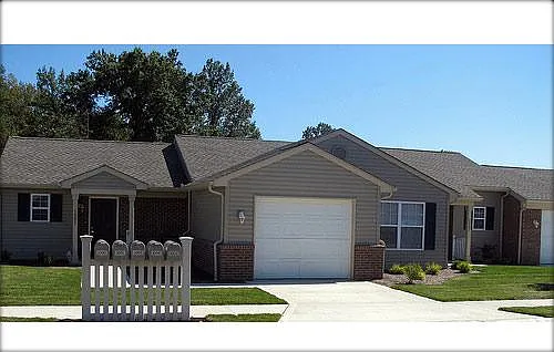 4975 Lake Towne Dr — Photo 7