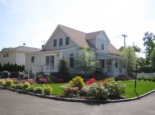 59 Larrabee Ave, Oyster Bay, NY 11771