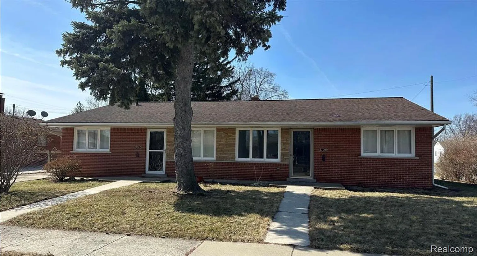 27099 Demrick St photo 1