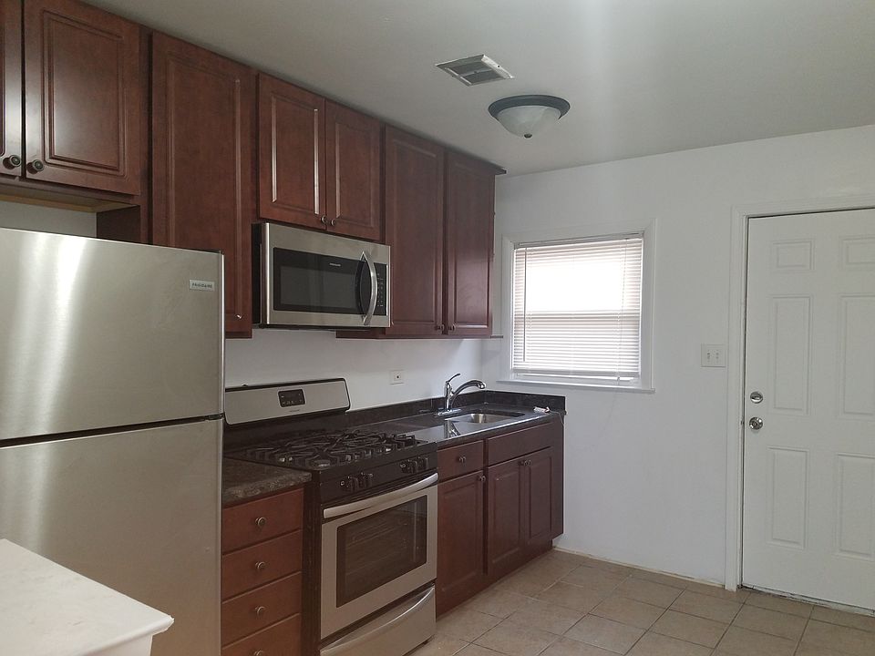 1st image of 3441 S Central Ave APT 3