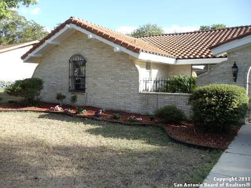 2nd image of 518 CANDLEGLO DR